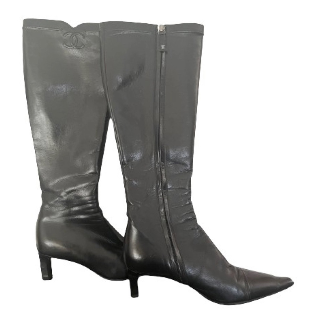 Rare Chanel vintage knee high leather boots